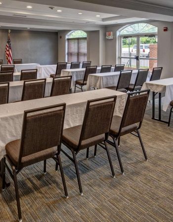 Country Inn & Suites by Radisson, Potomac Mills Woodbridge, VA